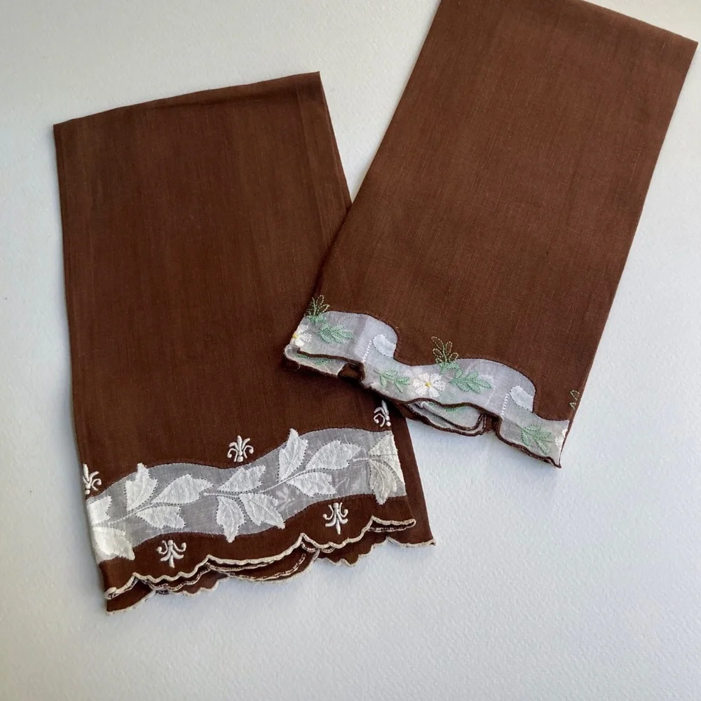 Set of 2 Scalloped Cocoa & White Floral Embroidered Linen Tea Towels